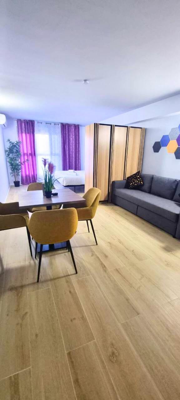 Ynfinity Aparthotel Valencia Ngoại thất bức ảnh