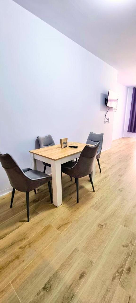 Ynfinity Aparthotel Valencia Ngoại thất bức ảnh